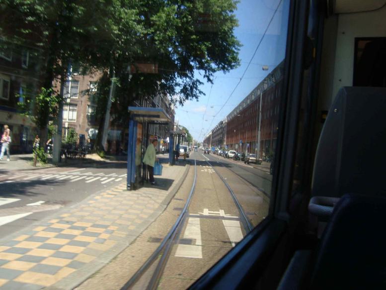 アムステルダムでの移動は、48時間カードの乗車券。11.50ユーロ。１回の乗車券は1.60ユーロ。